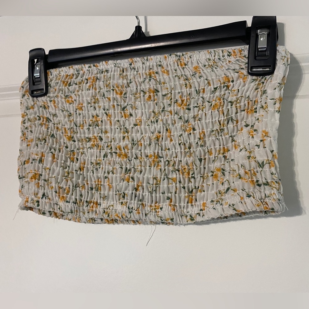Bandoo top, yellow flowers